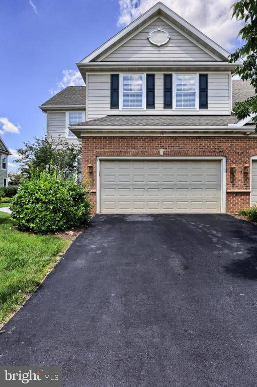 Lititz, PA 17543,70 FARMVIEW LN