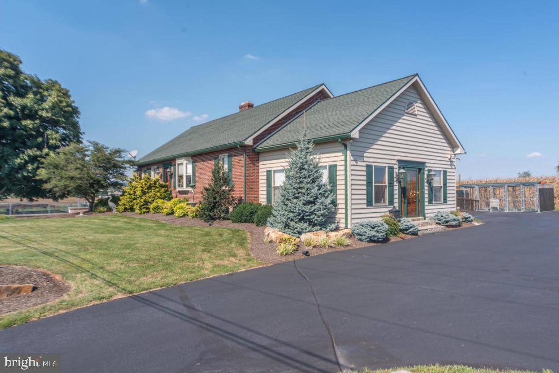 Ephrata, PA 17522,940 SCHOENECK RD