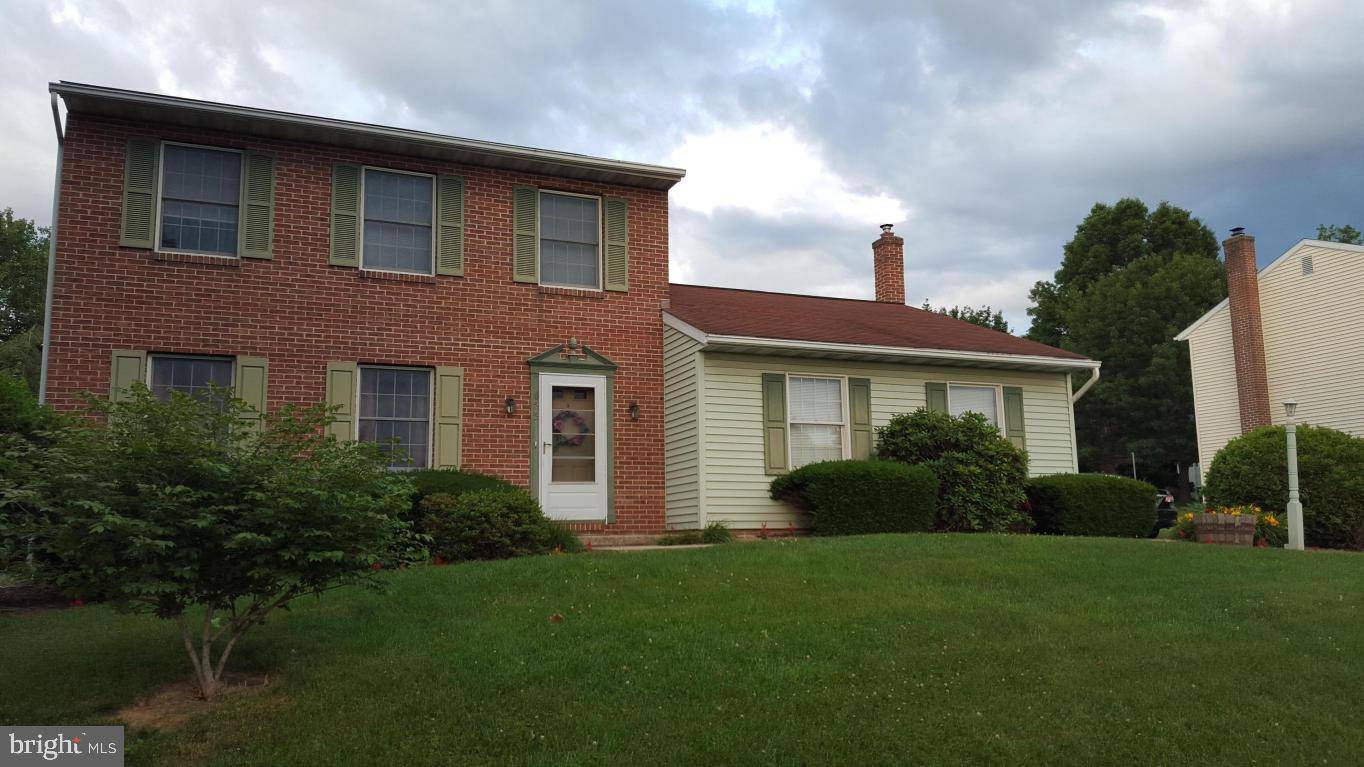 Lancaster, PA 17601,633 REGENT DR