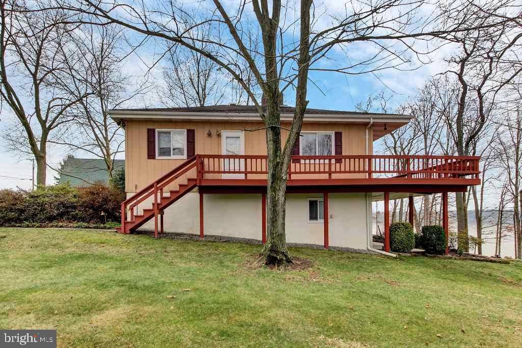 East Berlin, PA 17316,76 LAKE MEADE DR