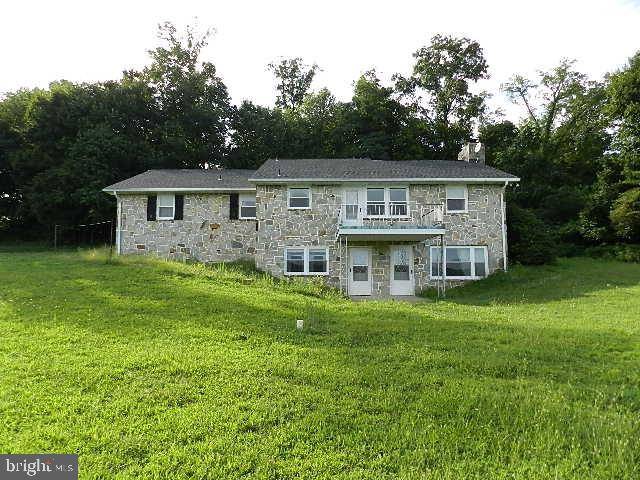 Spring Grove, PA 17362,2027 SNYDER LN