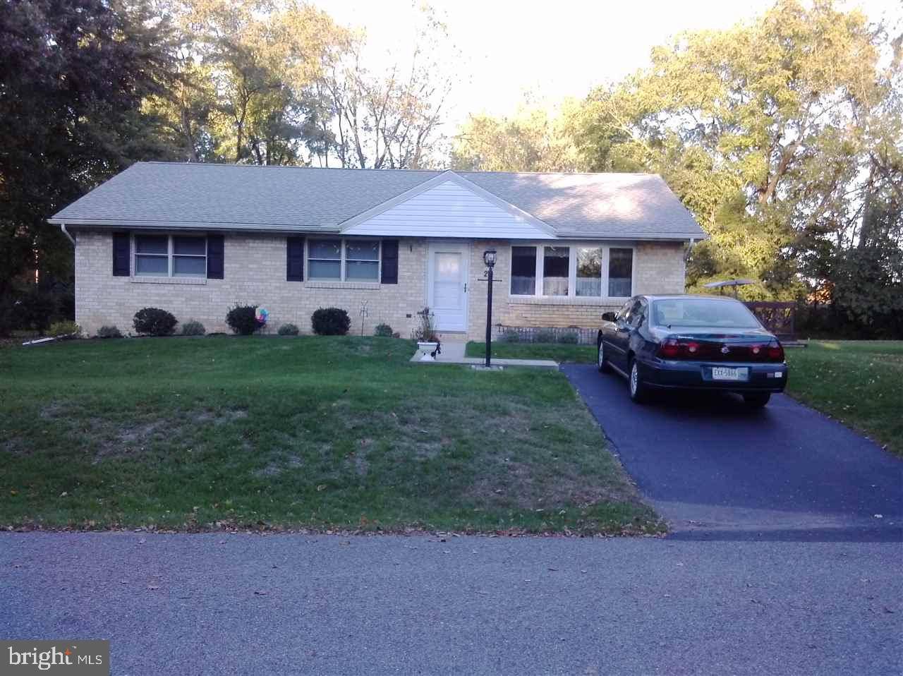 Mt Holly Springs, PA 17065,2 MIDLAND DR