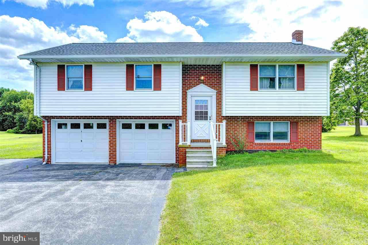 Littlestown, PA 17340,237 SPRING LN