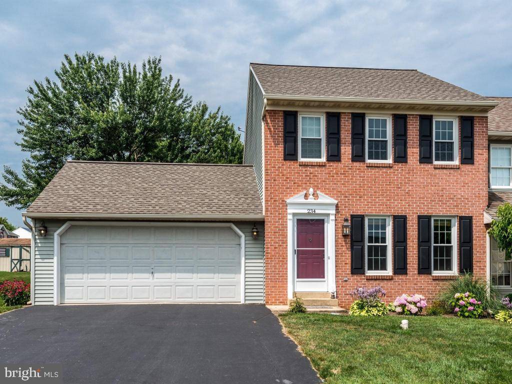 Leola, PA 17540,234 LEMON LN