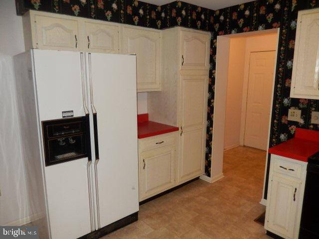 Selinsgrove, PA 17870,612 PICNIC LN