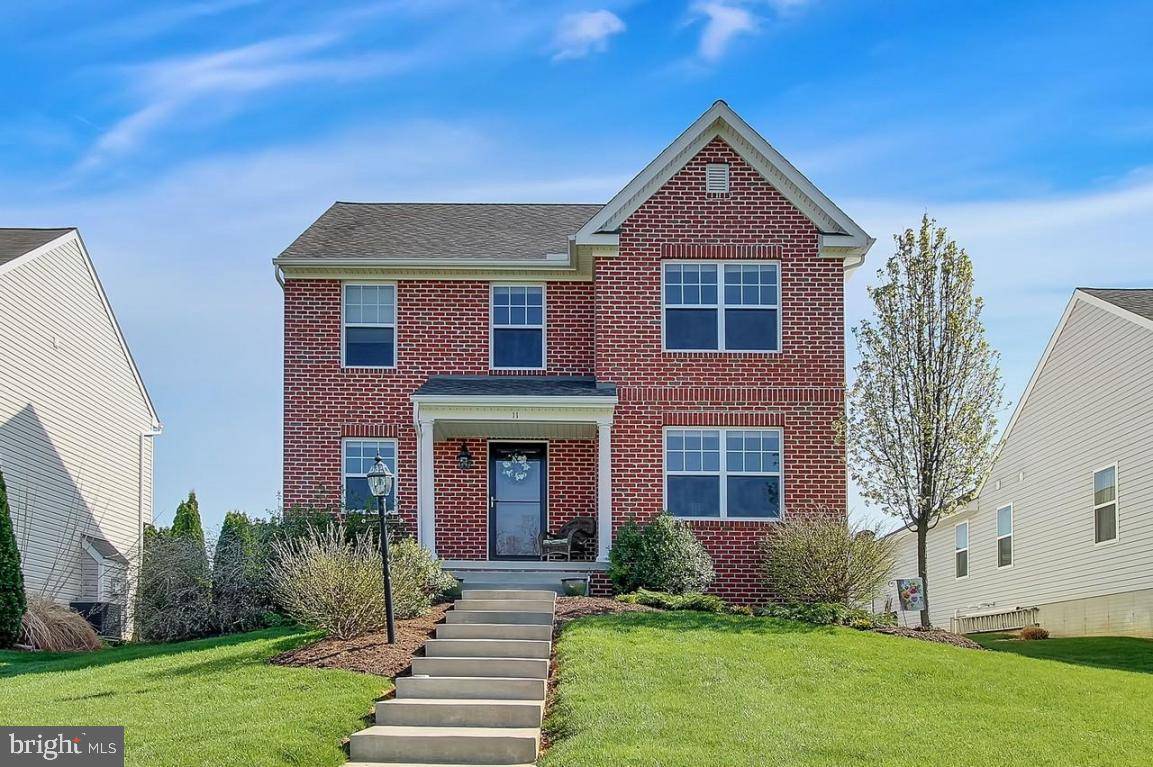 Marietta, PA 17547,11 HONEYSUCKLE DR