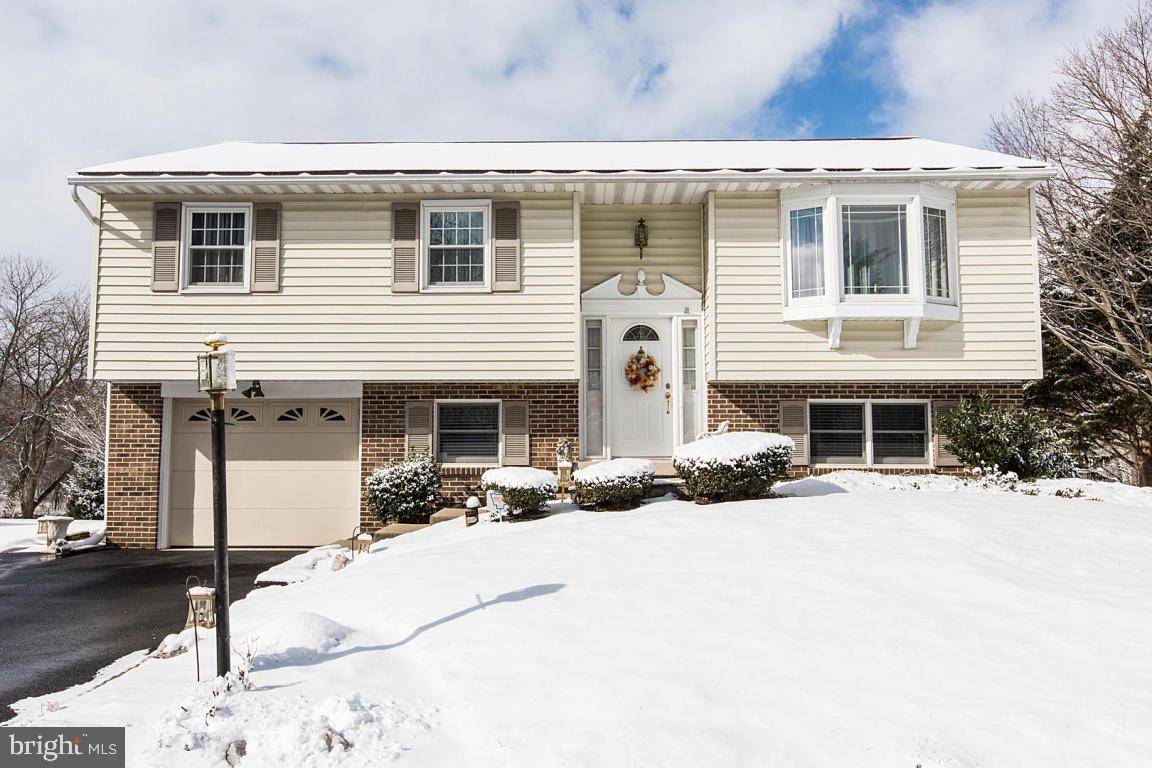 Lancaster, PA 17601,2280 BOB WHITE LN