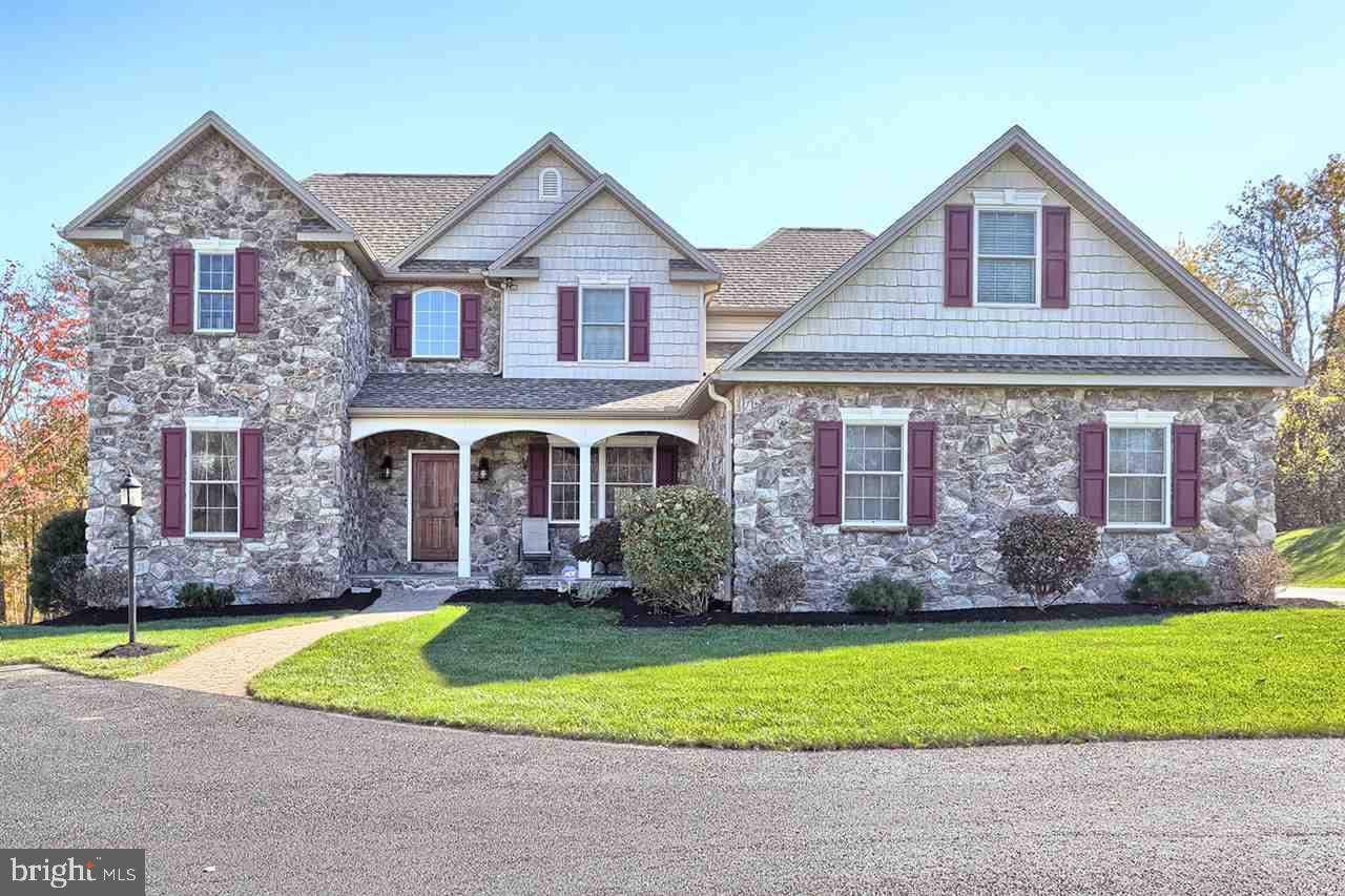 Carlisle, PA 17015,104 WILLOW LAKE DR