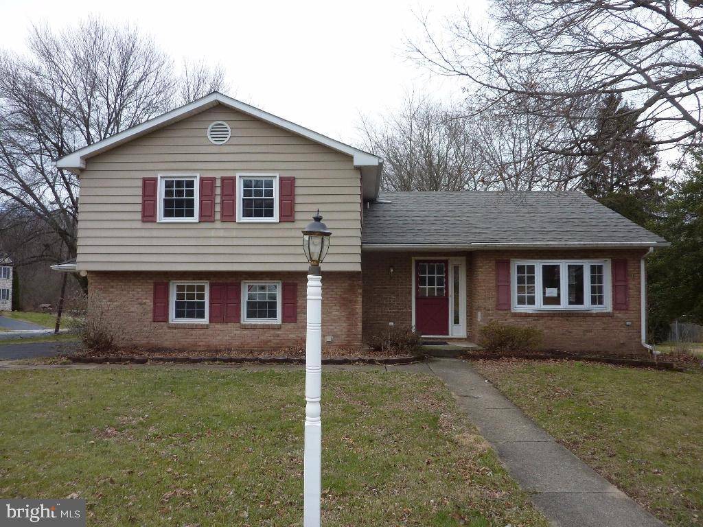 Lancaster, PA 17602,164 GARDEN CITY DR