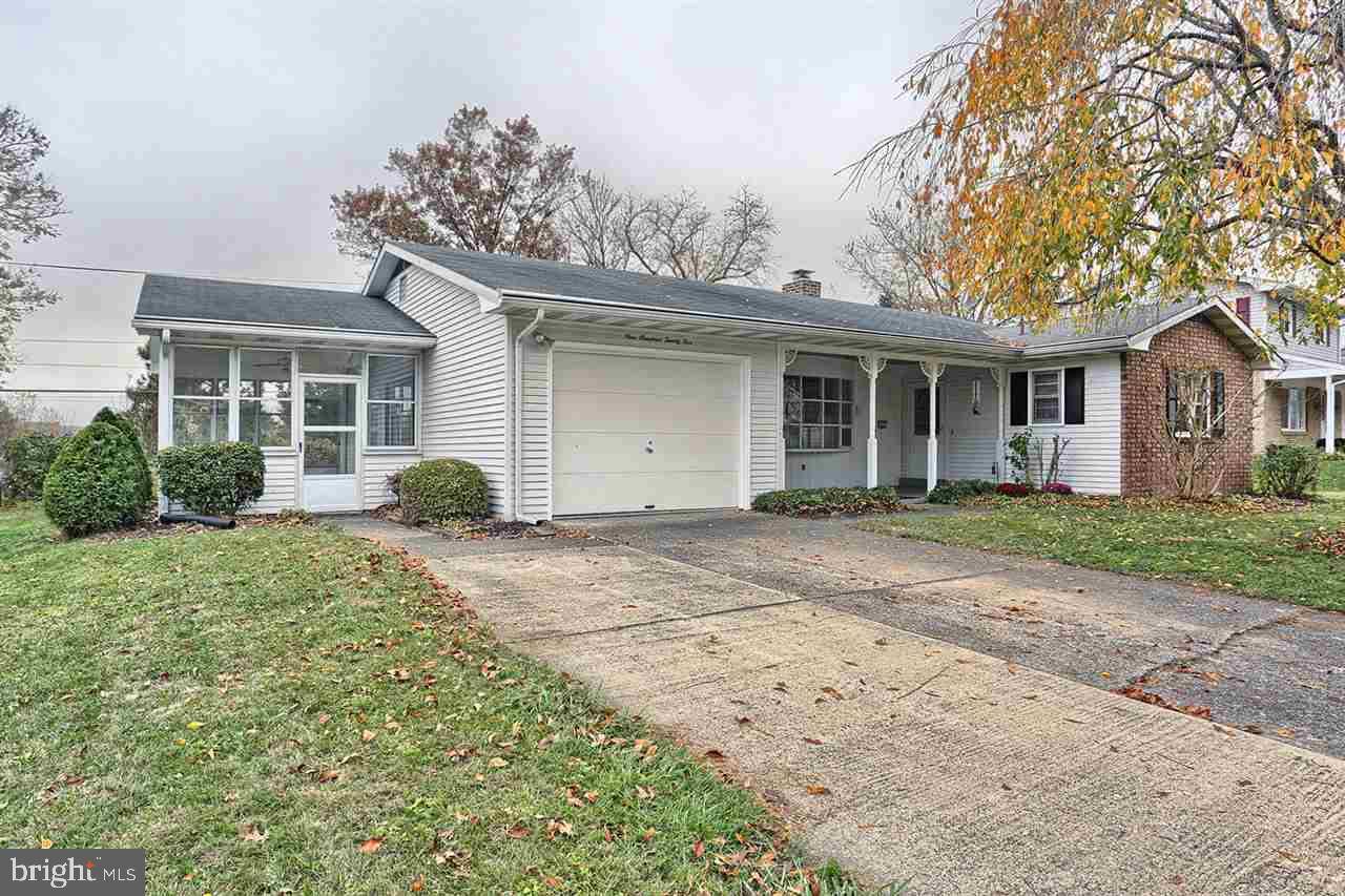 Mechanicsburg, PA 17055,925 HERMAN DR