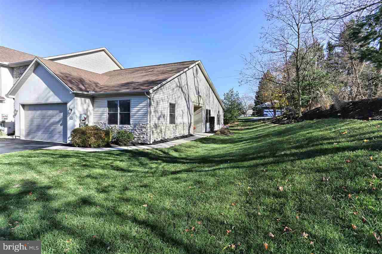 Harrisburg, PA 17112,2163 BORDEAUX CT