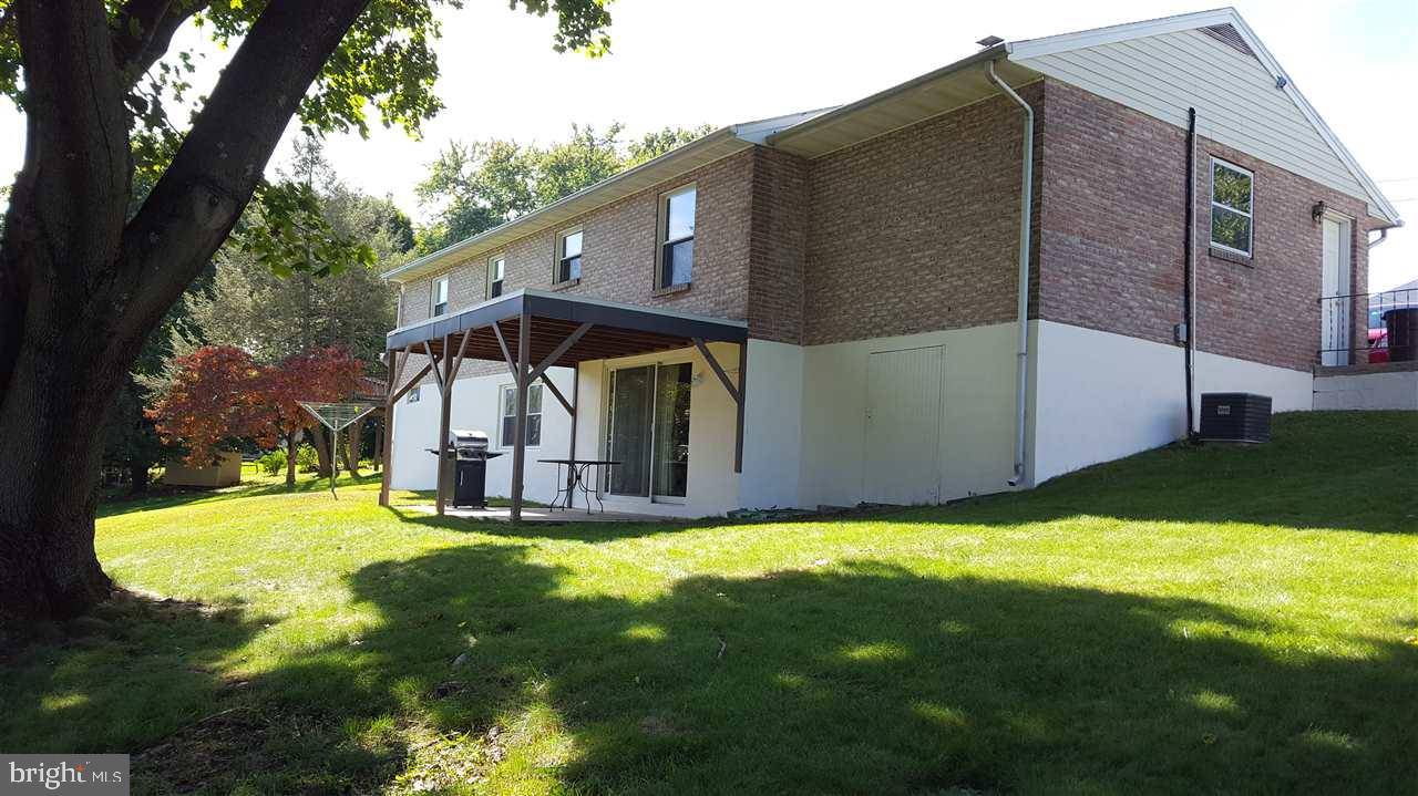 Jacobus, PA 17407,232 AMEDA DR