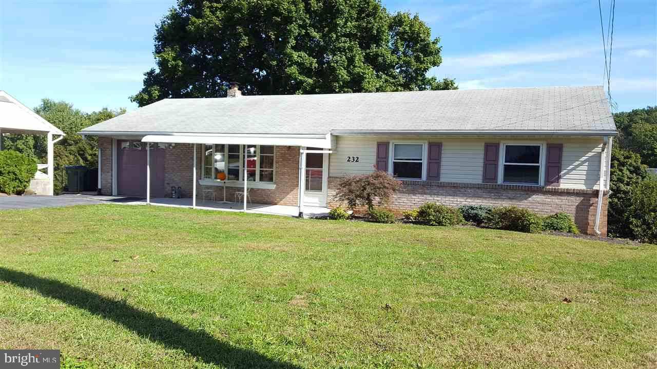 Jacobus, PA 17407,232 AMEDA DR