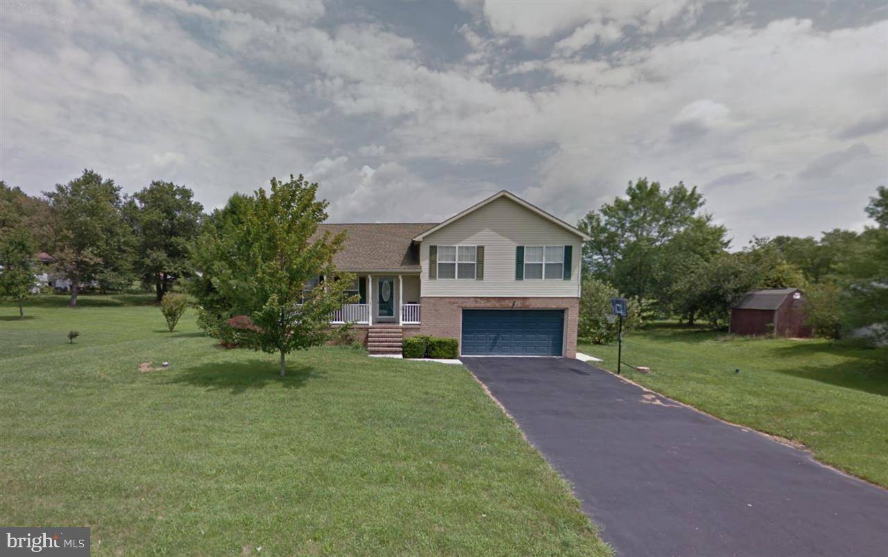 New Oxford, PA 17350,24 GROFT DR