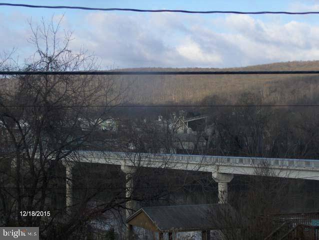 Mifflintown, PA 17059,13 S FRONT ST