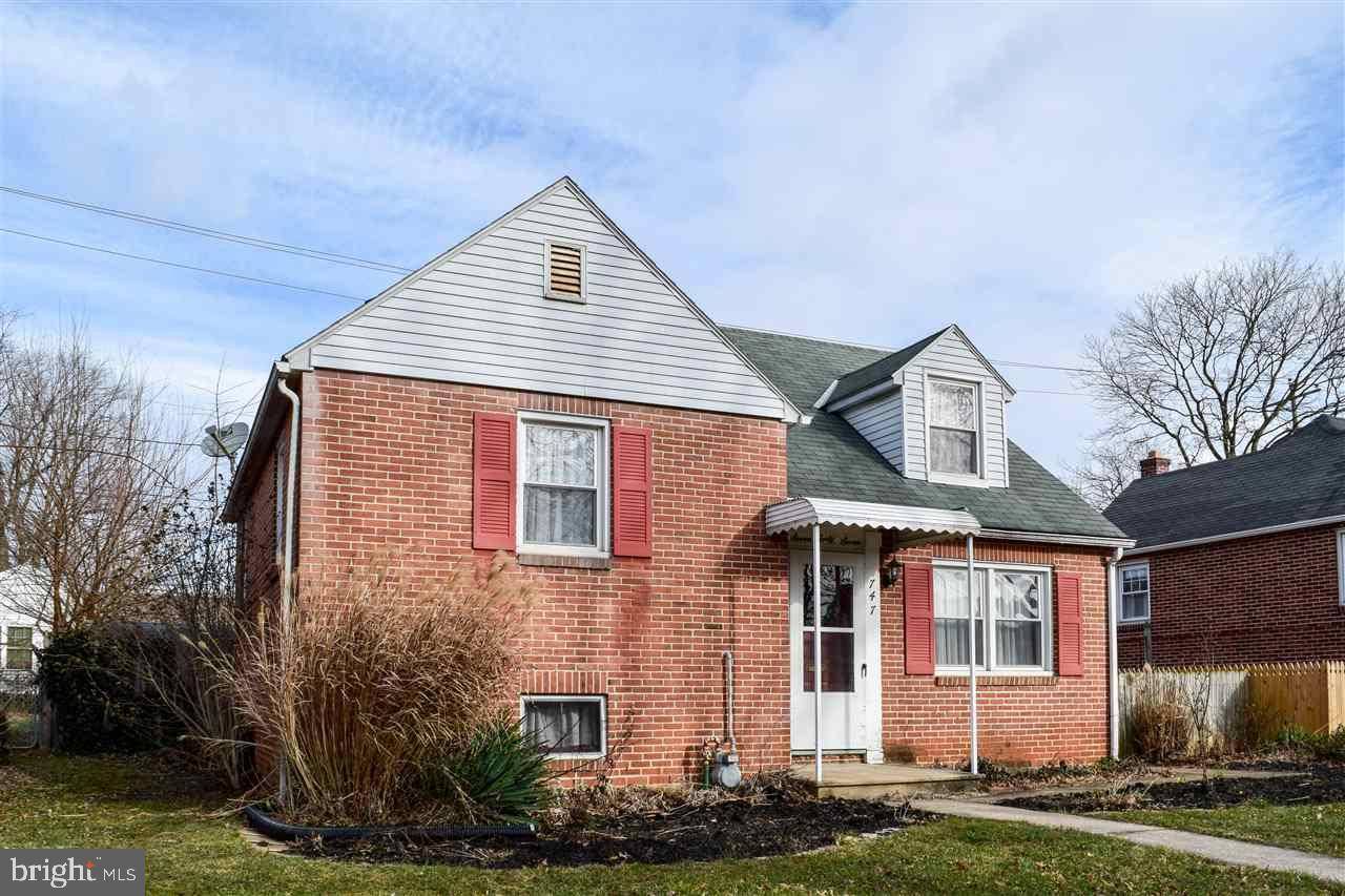 York, PA 17404,747 JUNE ST