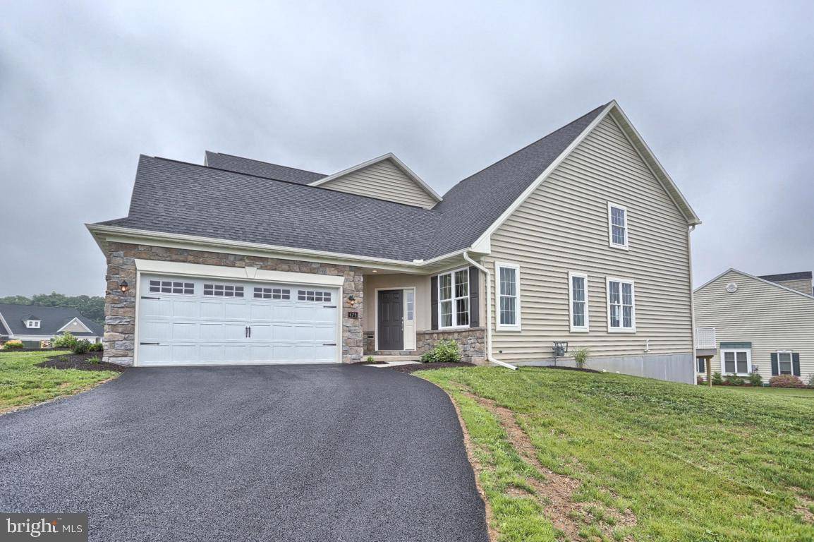 Millersville, PA 17551,173 COPPERSTONE CT #93