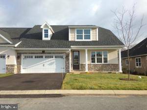 Millersville, PA 17551,160 SAWGRASS DR #16