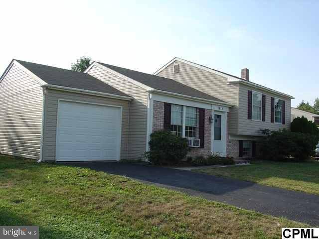 Harrisburg, PA 17110,1612 PEBBLE BROOK LN