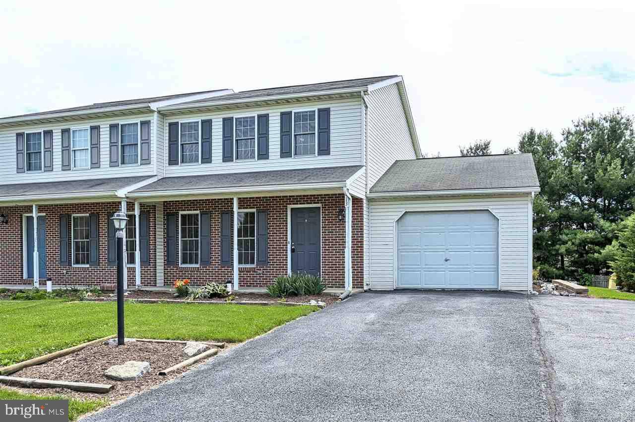 Shippensburg, PA 17257,13 LARCH DR