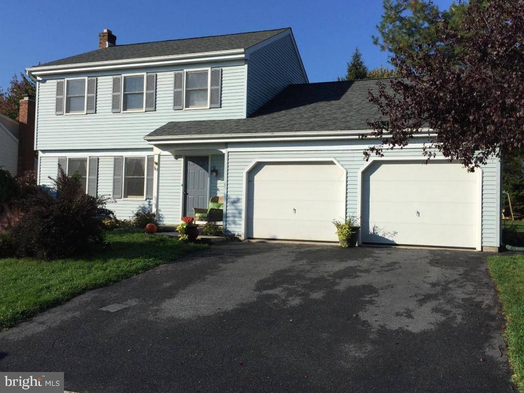 Ephrata, PA 17522,10 MARKET VIEW DR