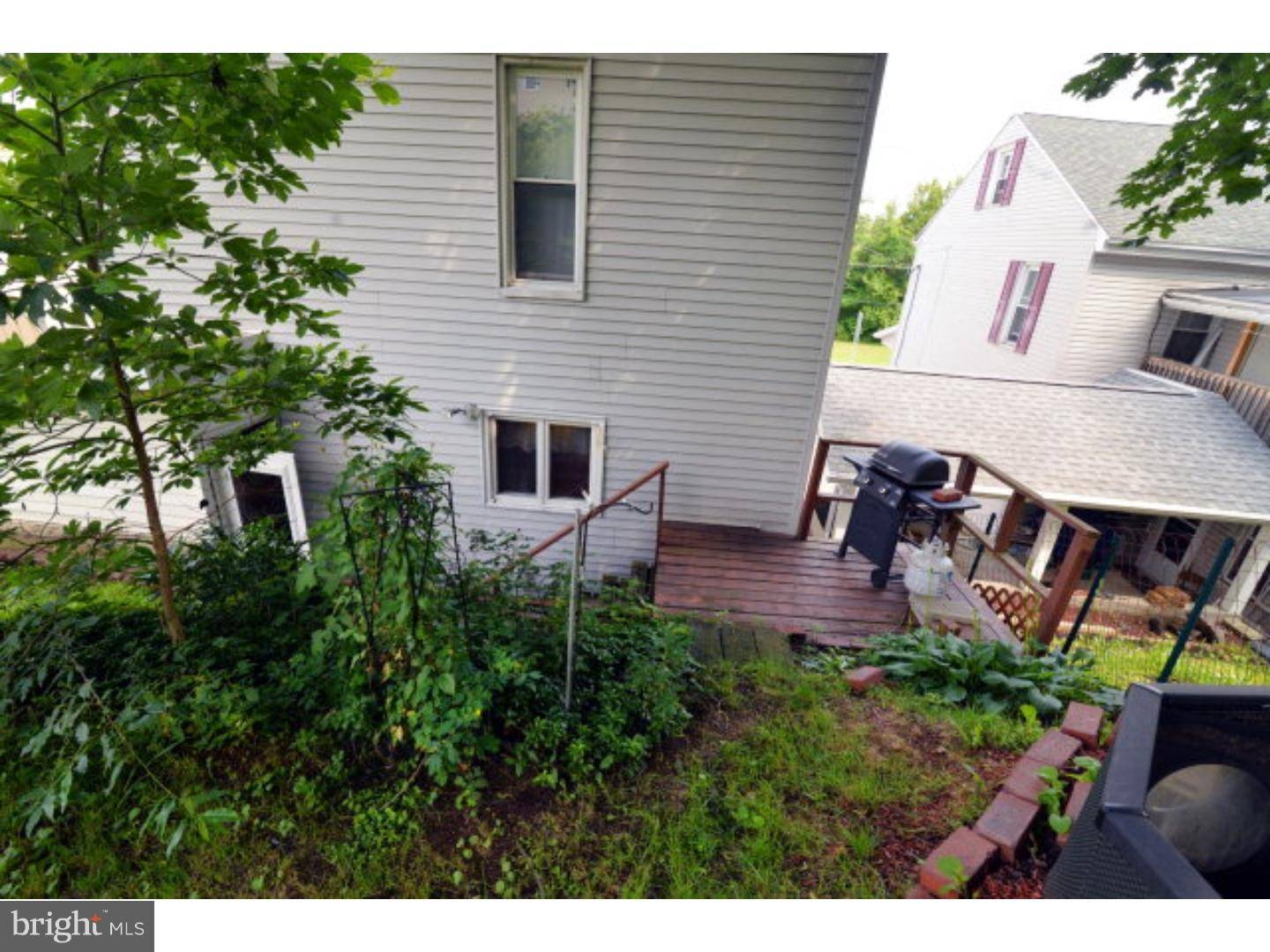 Pottsville, PA 17901,328 E BACON ST