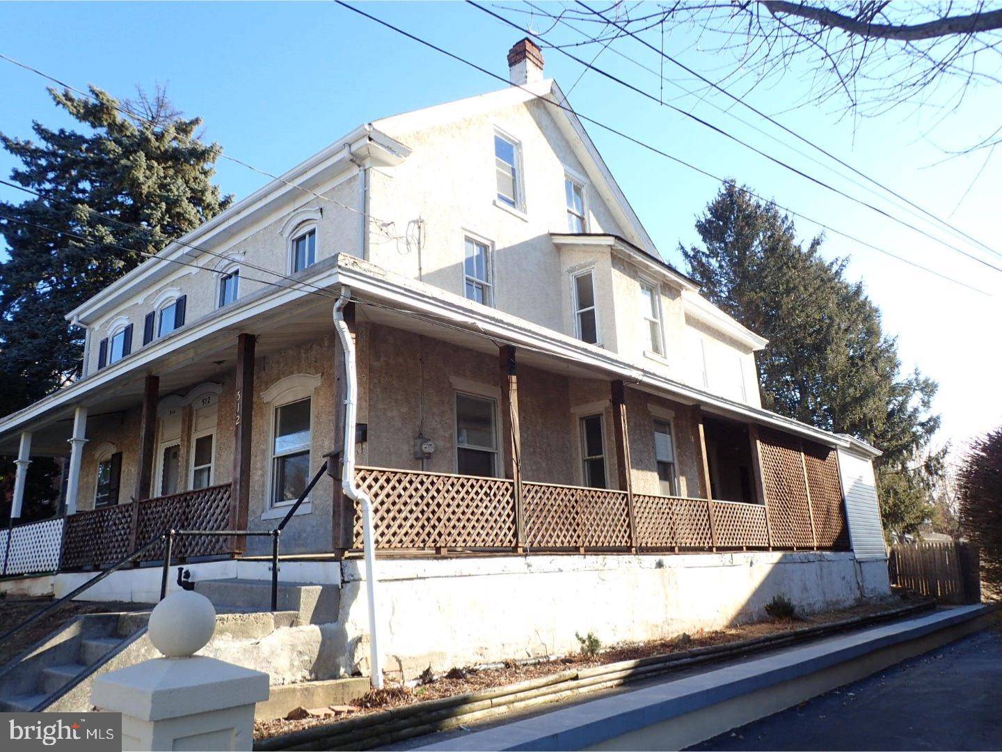 Royersford, PA 19468,512 WALNUT ST