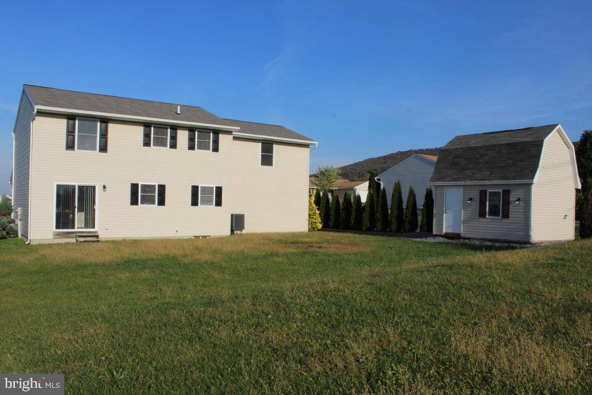 Newmanstown, PA 17073,109 SWEETWATER LN