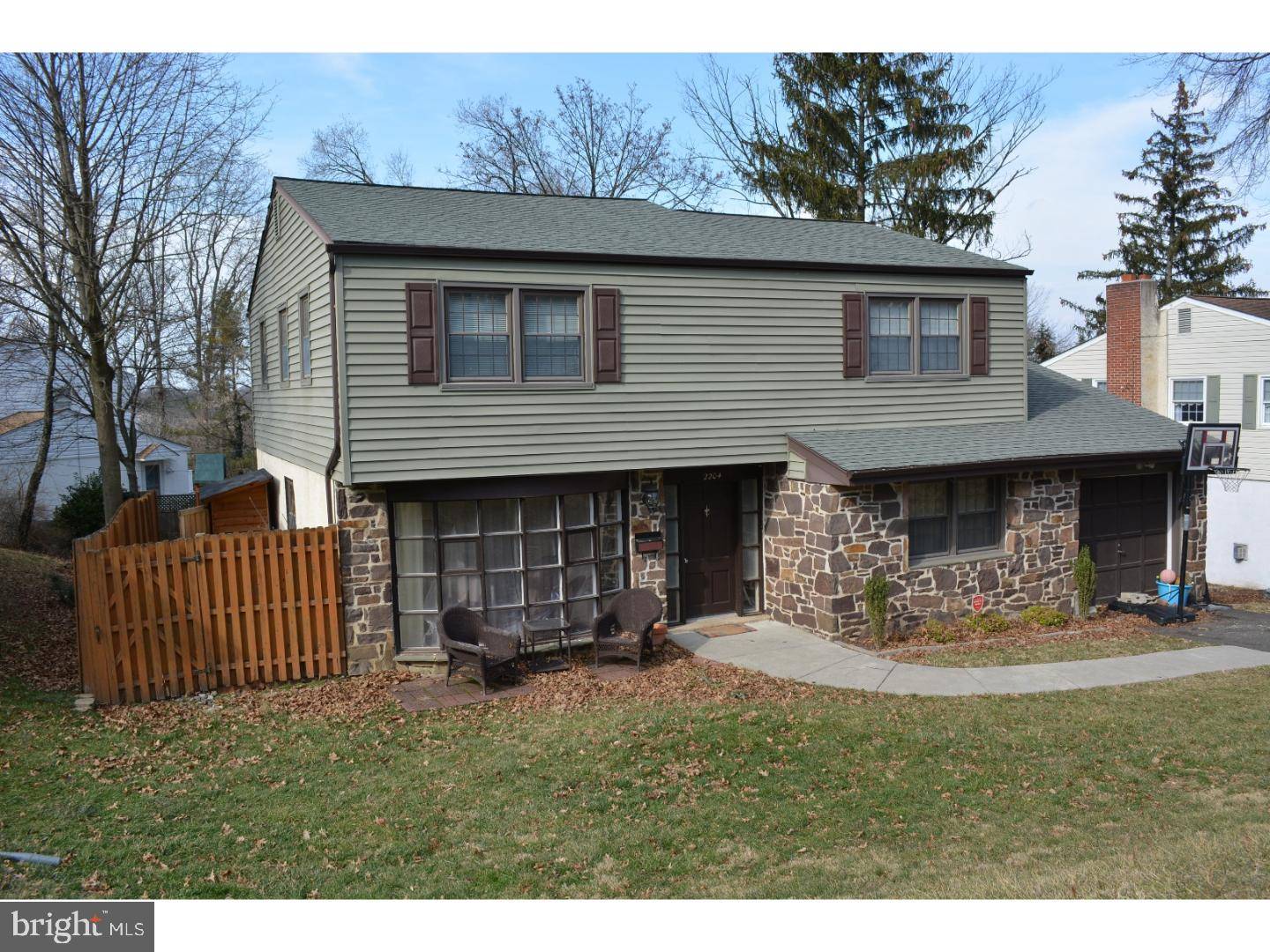 Lafayette Hill, PA 19444,2204 OAKWYN RD