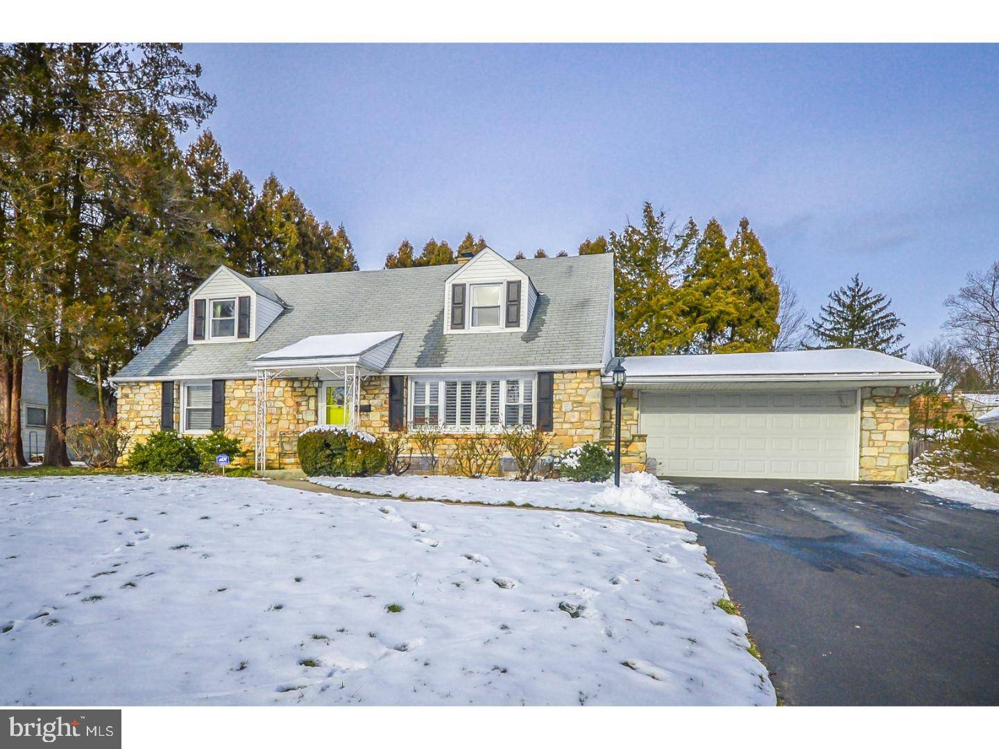 Oreland, PA 19075,86 MANOR PL