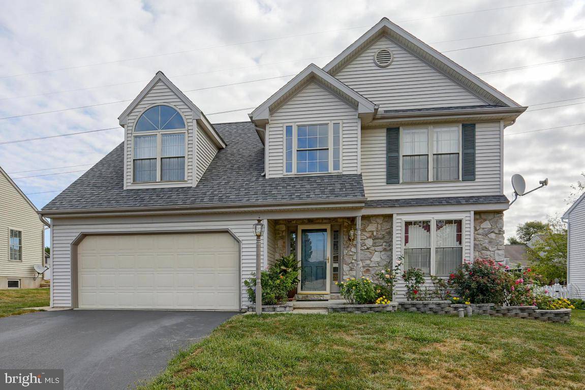 Lancaster, PA 17602,313 OAK LEAF LN