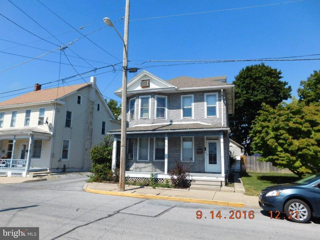 Myerstown, PA 17067,19 E BAHNEY AVE