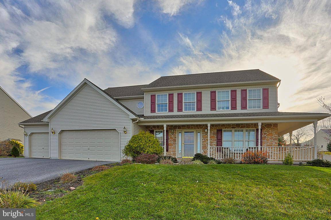 Stevens, PA 17578,32 LEE DR