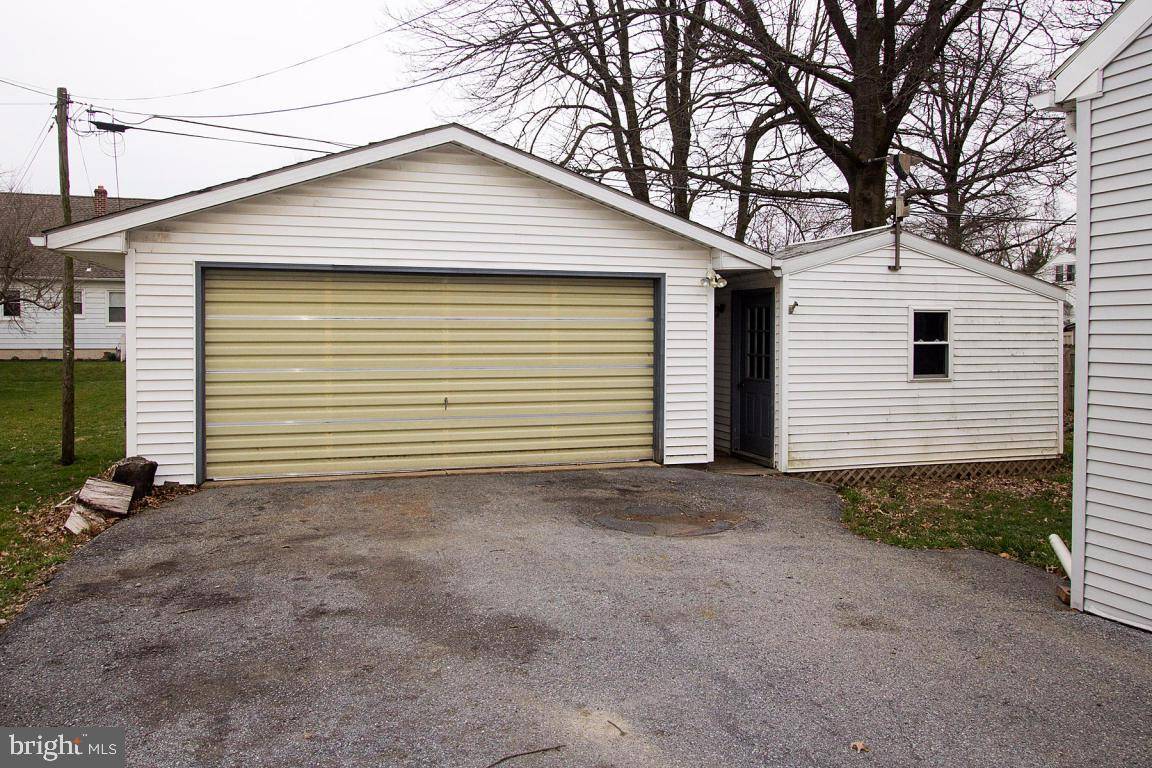 Manheim, PA 17545,363 MEMORIAL DR