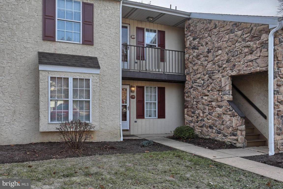 Millersville, PA 17551,199 OAK KNOLL CIR