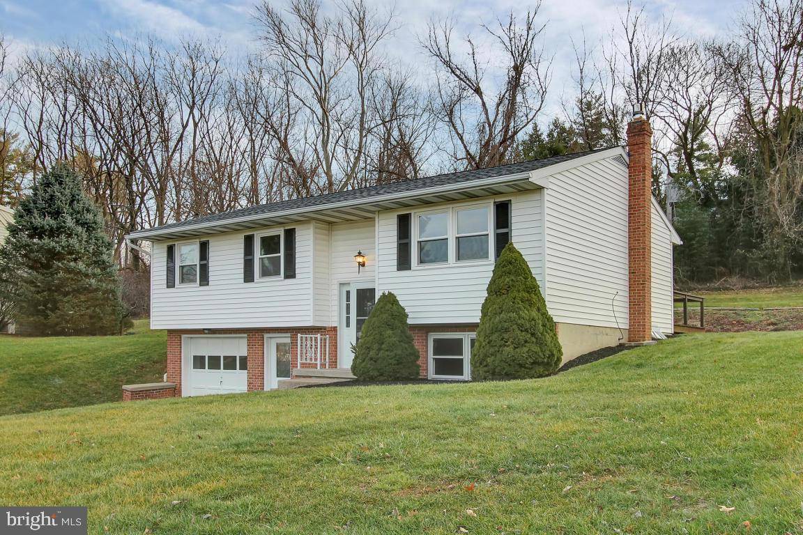 Manheim, PA 17545,46 CRESCENT DR