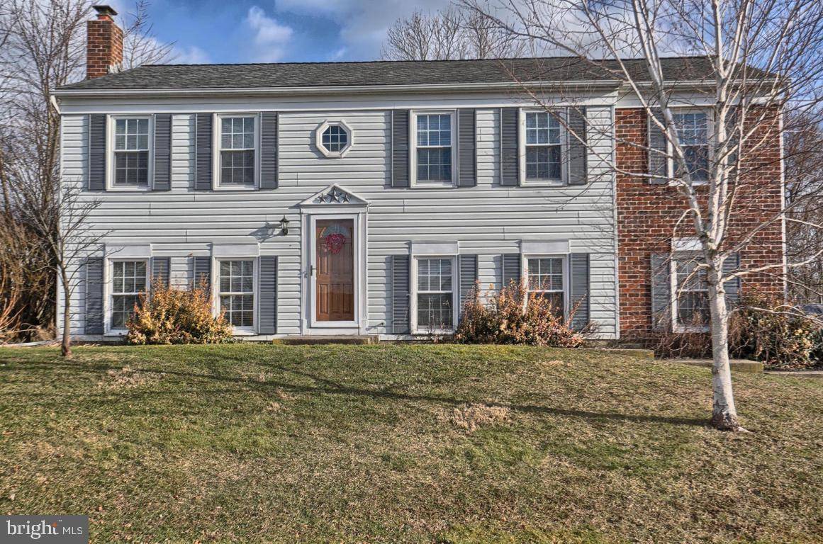 Willow Street, PA 17584,10 CANDLEWYCK CT