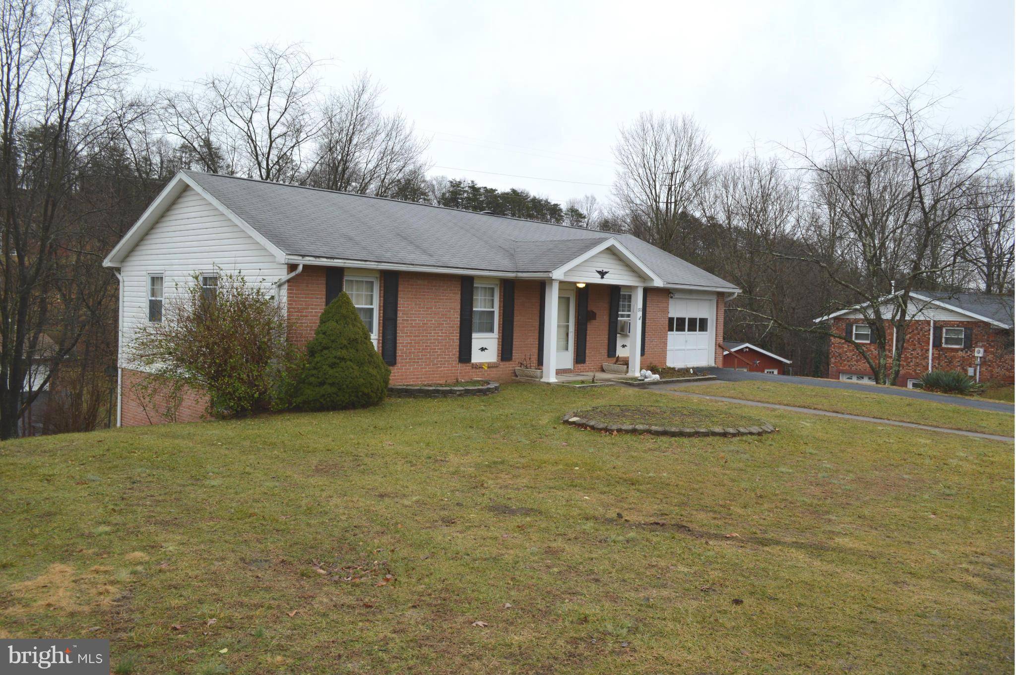 Ridgeley, WV 26753,190 KNOBLEY ESTATES DR