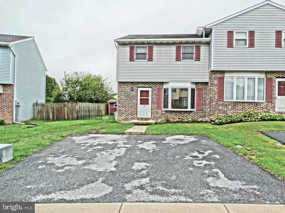 Ephrata, PA 17522,284 RIVERVIEW DR