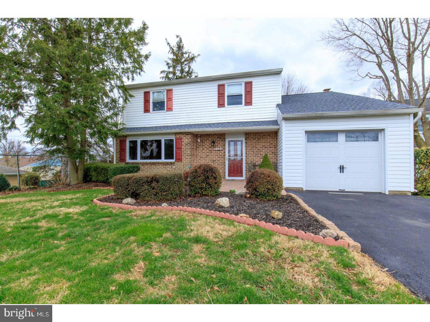 Jenkintown, PA 19046,339 PEACH TREE DR