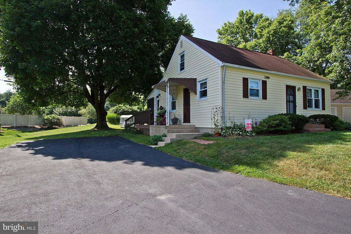 Mountville, PA 17554,53 VILLAGE DR