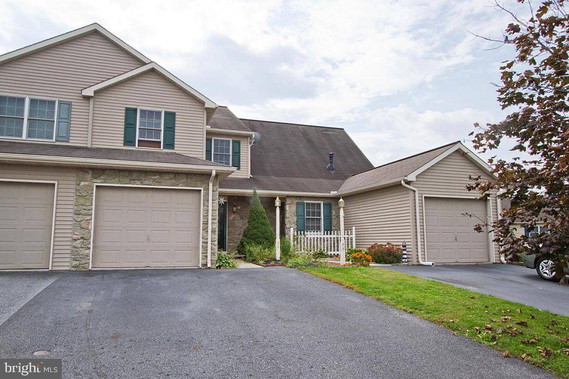 Lititz, PA 17543,80 PEBBLE CREEK DR