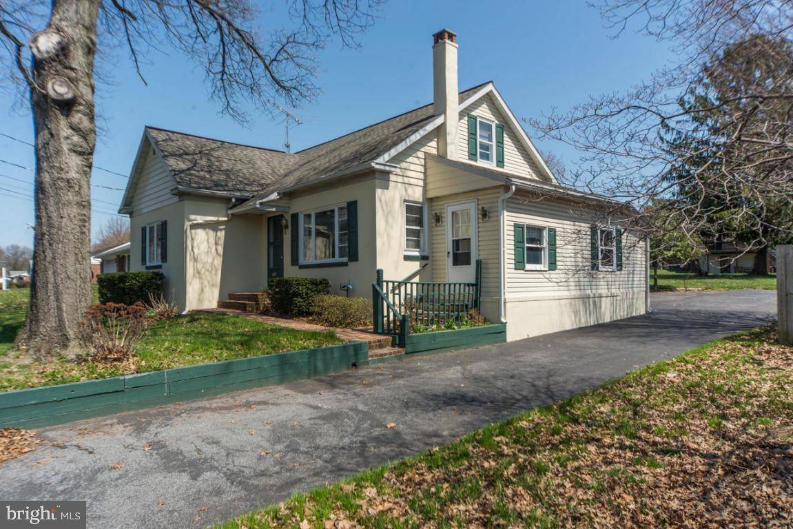 Lititz, PA 17543,735 FURNACE HILLS PIKE