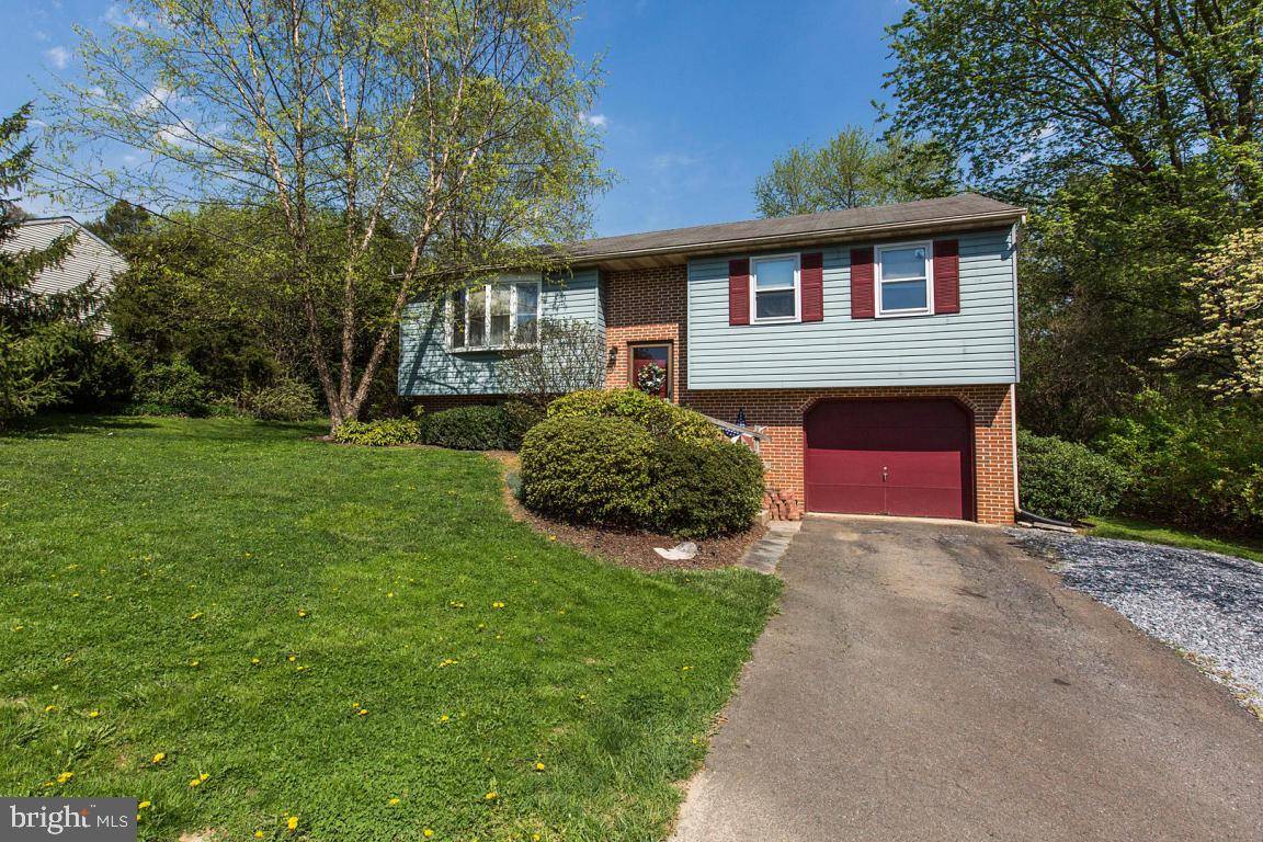 Conestoga, PA 17516,15 ORCHARD LN