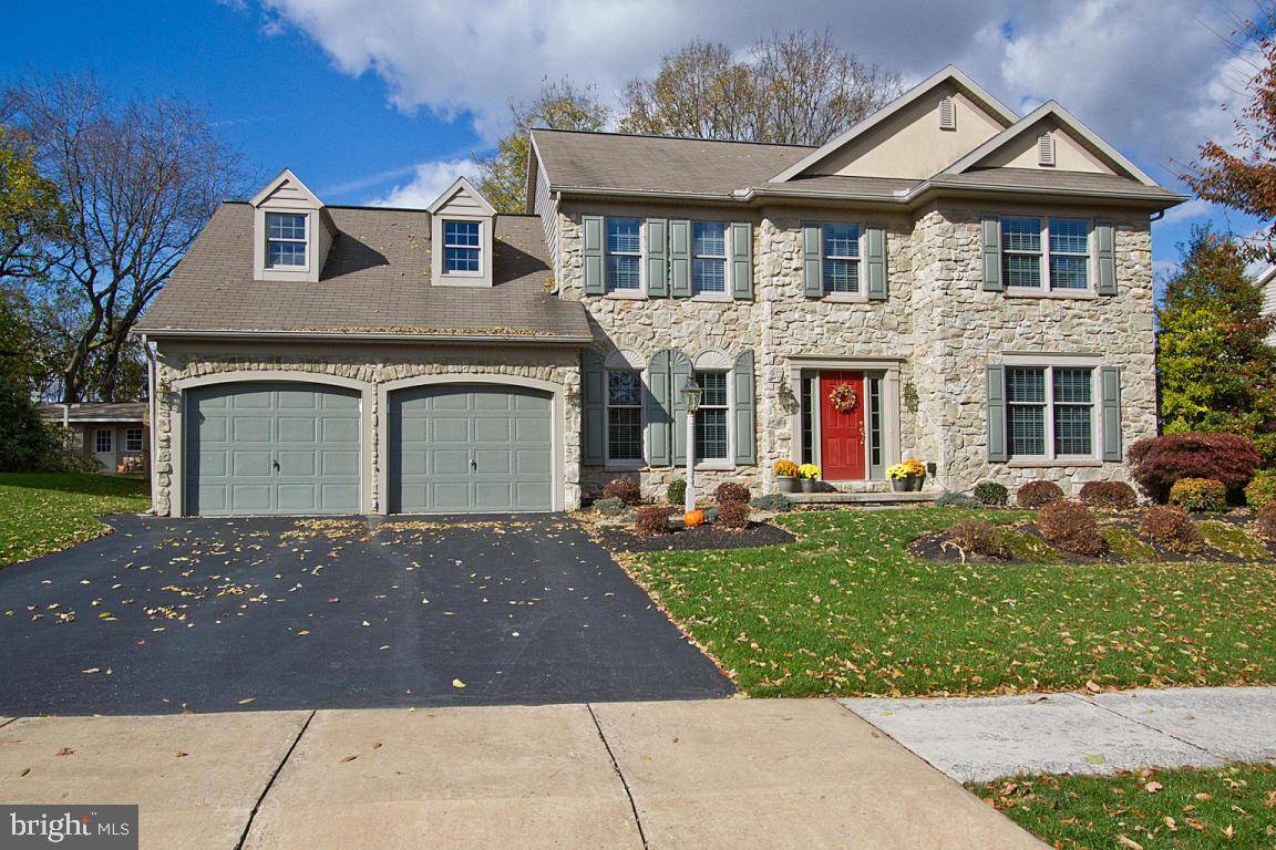 Ephrata, PA 17522,1096 DAWN AVE