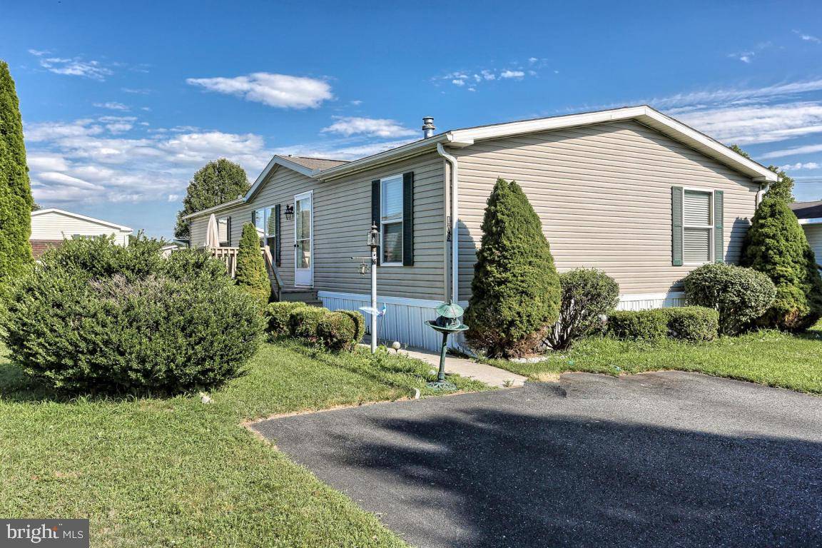 Lancaster, PA 17603,106 ORIOLE CT