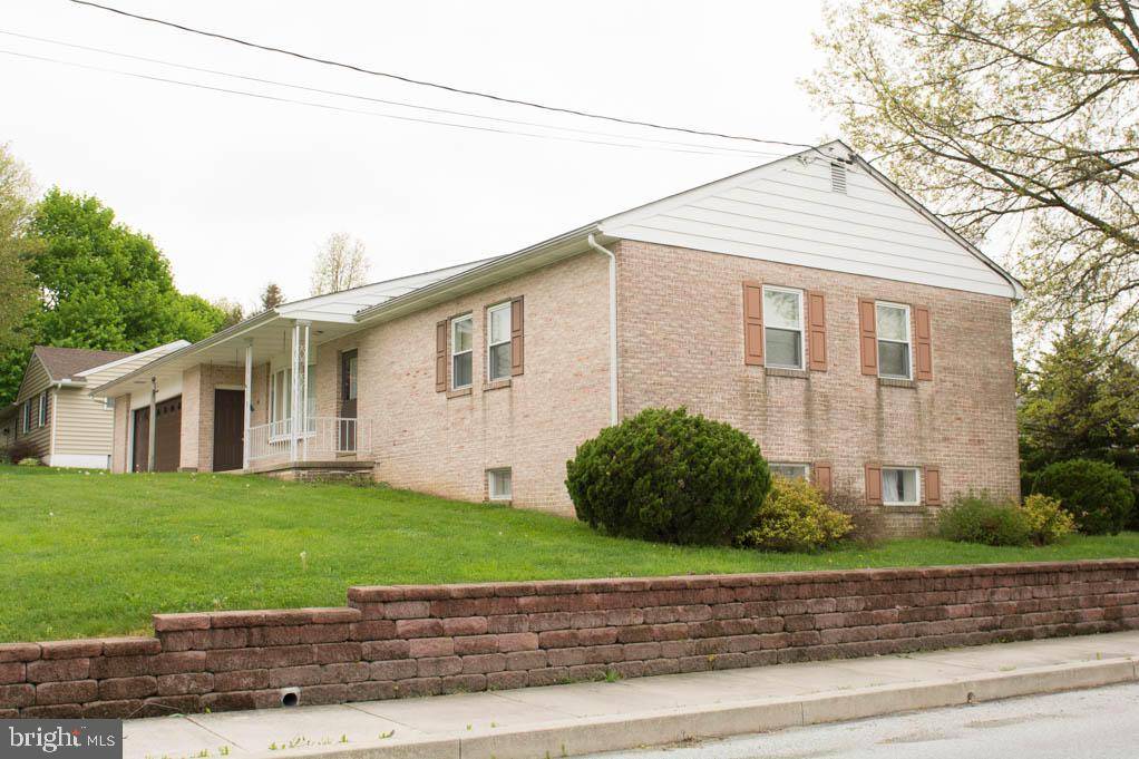 Quarryville, PA 17566,400 S HILLCREST AVE