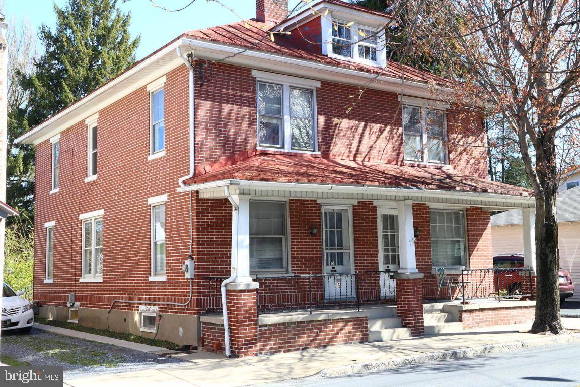 Lititz, PA 17543,5 W ORANGE ST