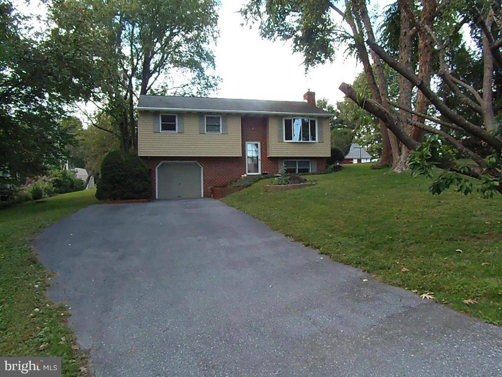 Millersville, PA 17551,9 COUNTRY LN