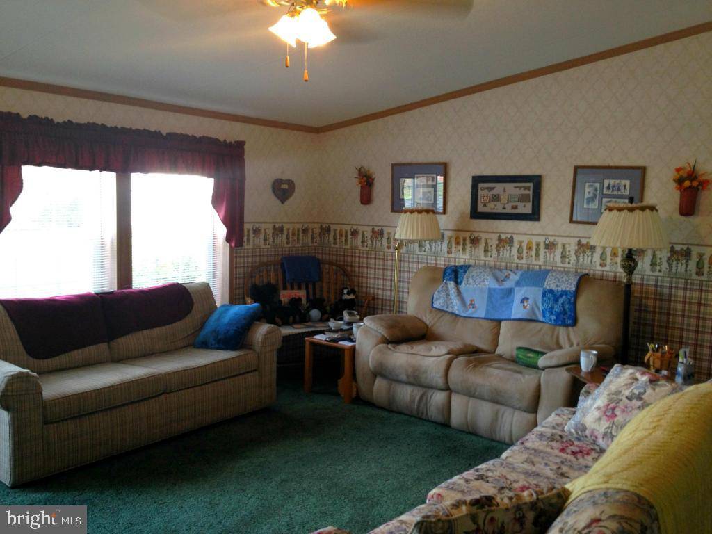 Lancaster, PA 17603,201 WILDBRIAR CT N